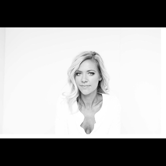 Meet your Posher, Jessy - Picture 1 of 1